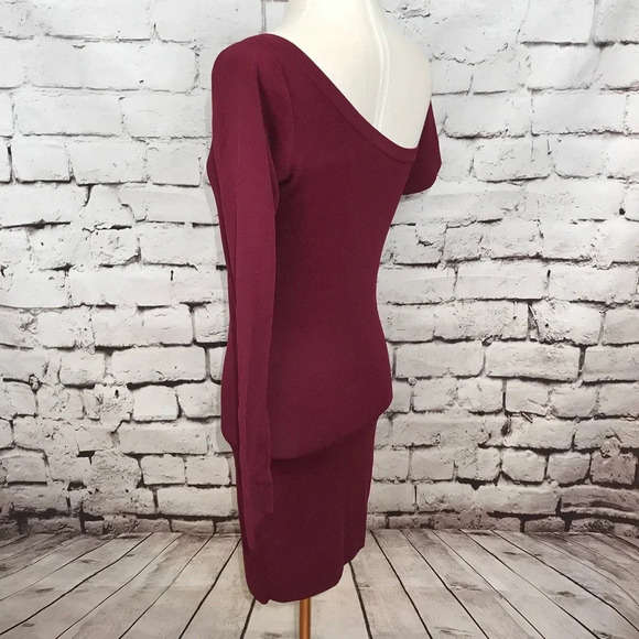 NWT Runaway The Label Cosmos Knit Dress‎ Berry - Picture 5 of 8